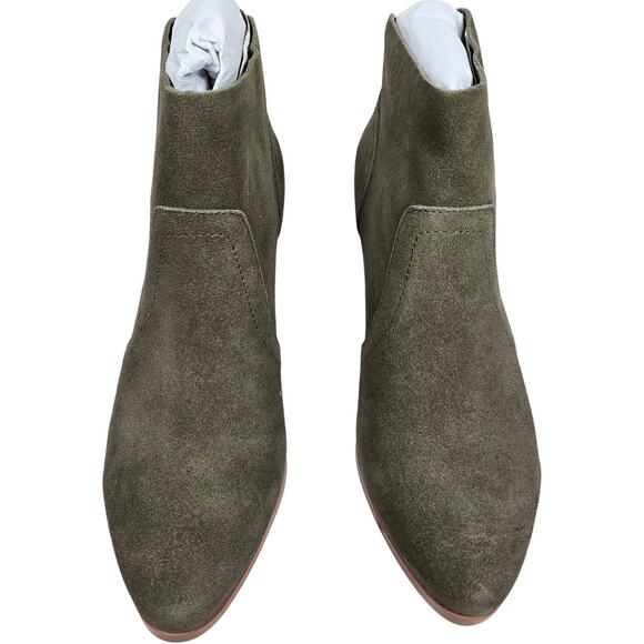 Violet &‎ Red Olive Cupid Bootie Stacked Block Heel 6 NWT - Picture 2 of 12